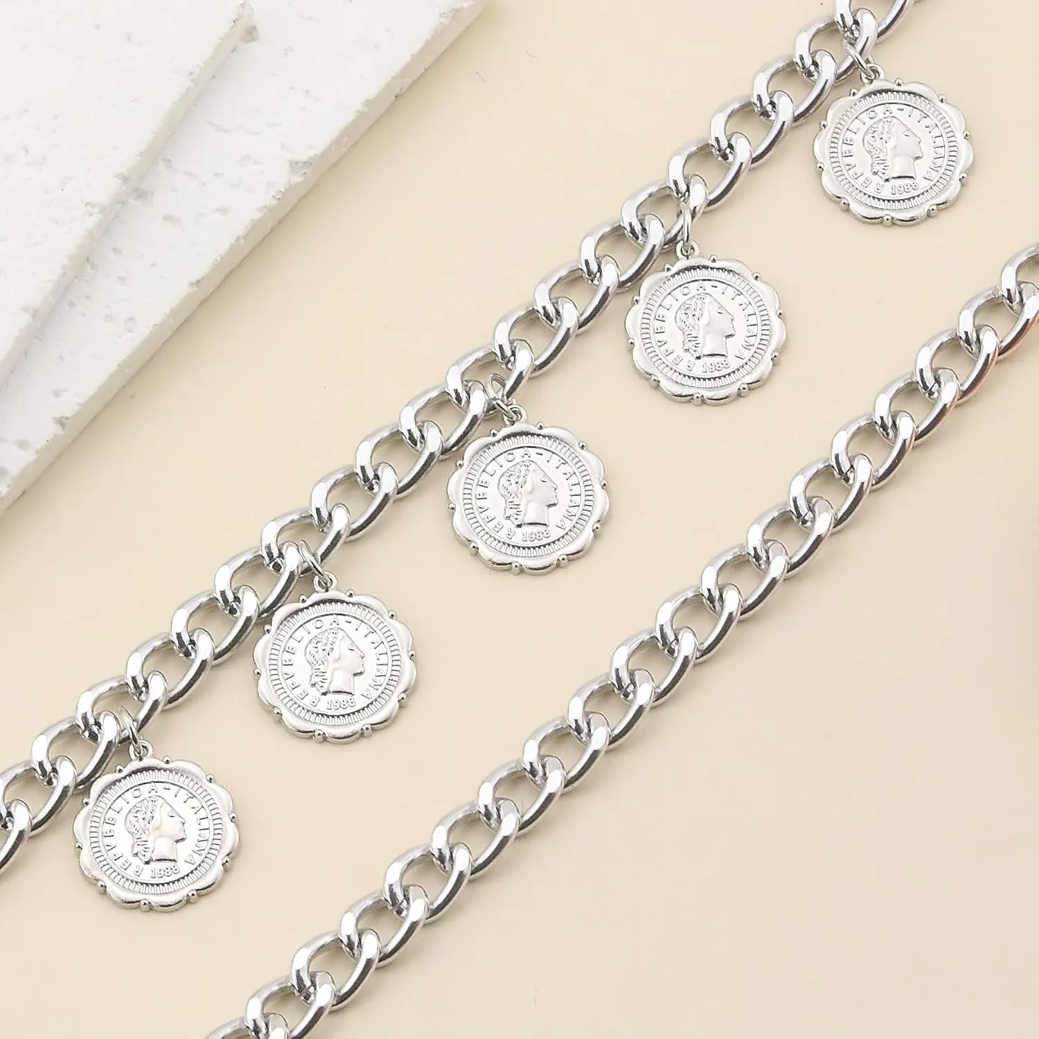 Chunky Gold Necklace for Women Trendy Layered Necklaces Vintage Multi-Layered Queen Head Love Coin Cross Necklace 80's Hip Hop Cuban Chain Necklace Pirate Jewelry Prom Costume Accessories