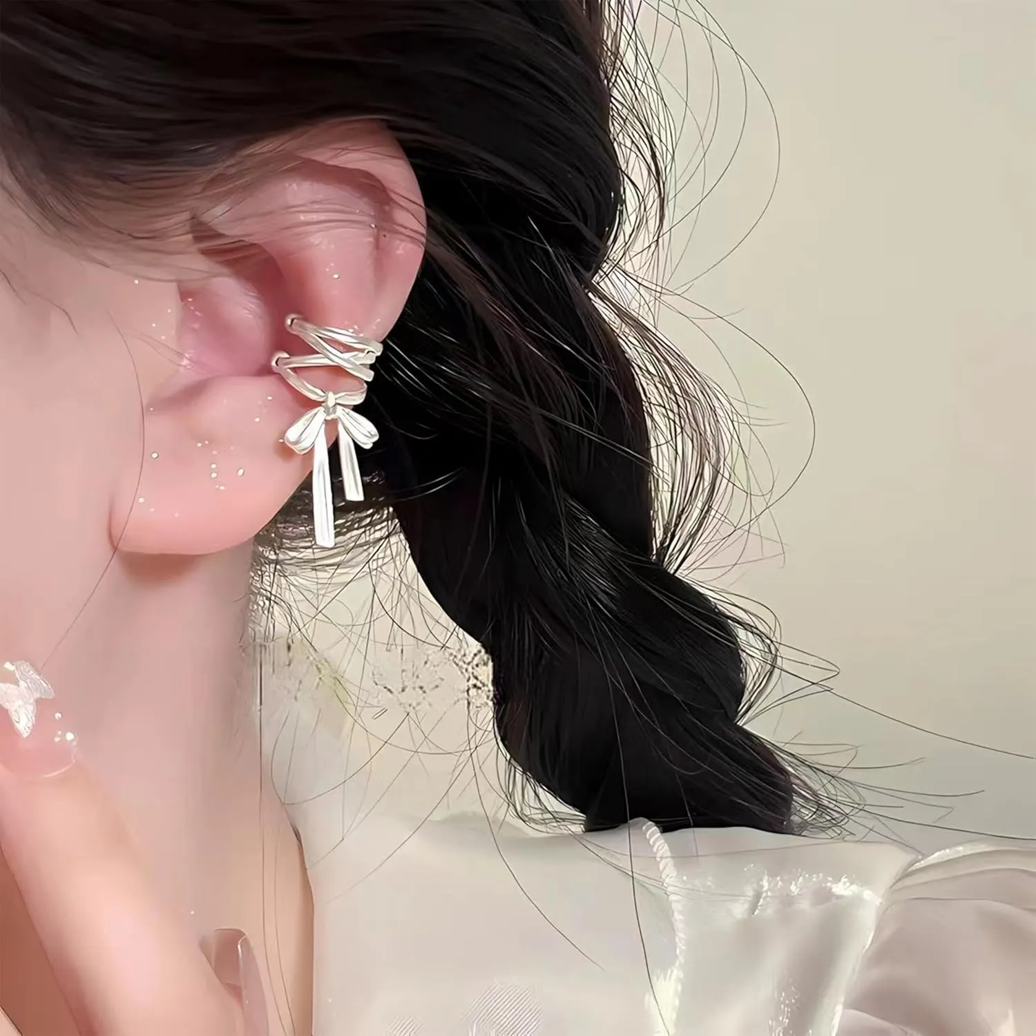 Ear Cuffs Non Piercing Cubic Zirconia Ear Cuff Earrings for Women Trendy Gold Clip on Earrings for Women Gifts Trendy Stuff Hypoallergenic Cartilage Earrings Jewelry