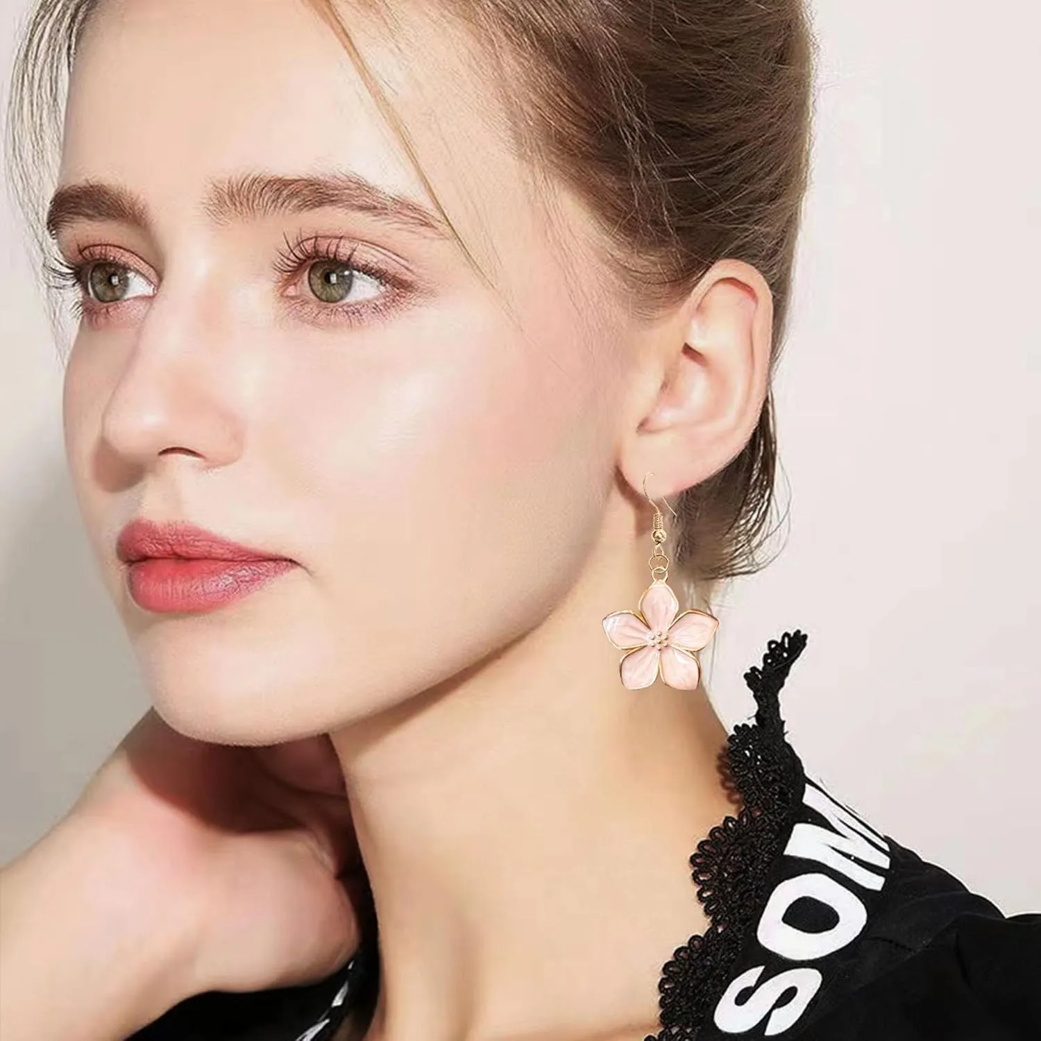 Elegant Oil Drop Enamel Petal Flower Earrings Handcrafted Dainty Floral Stud Earrings for Women Lightweight Jewelry