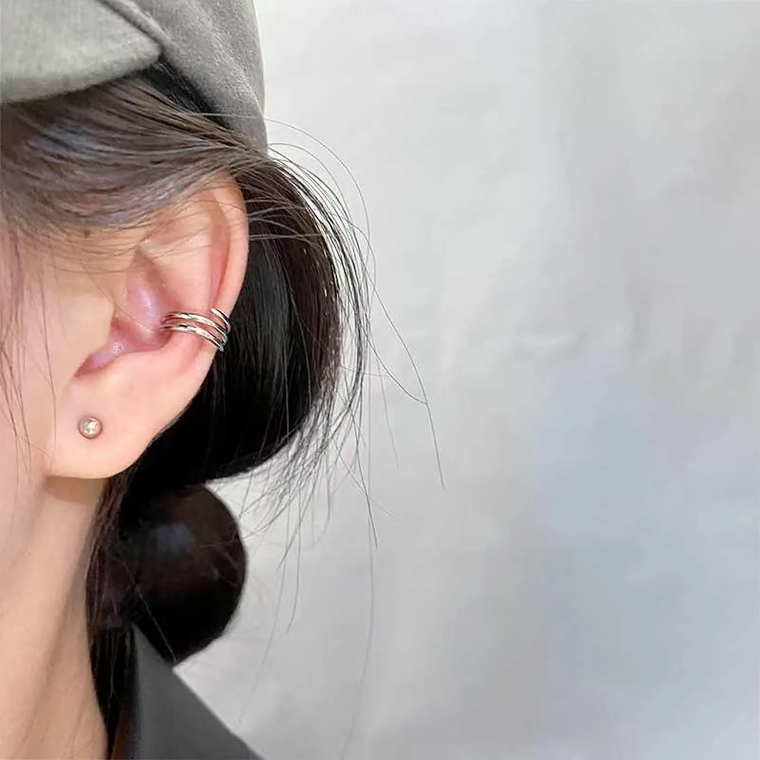 Gold Clip on Earrings Cartilage Earrings for Women Ear Cuffs for Women Non Piercing Silver Cuff Earrings 14K Gold Huggie Hoop Earring Gold Jewelry