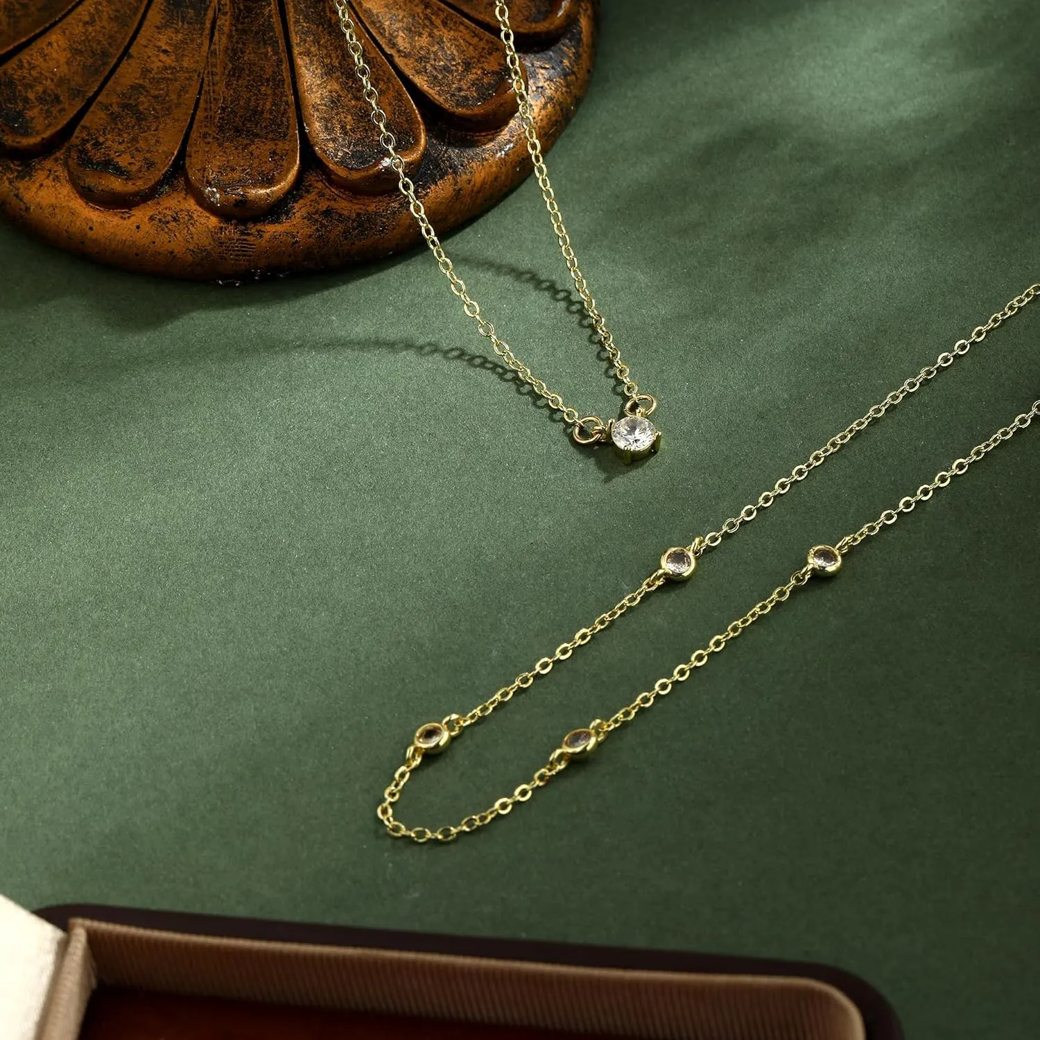 Gold/Sliver Layered Necklace for Women,Dainty 14K Gold/Sliver Plated CZ Pendant Necklace Trendy Choker Necklace Jewelry Gift for Women