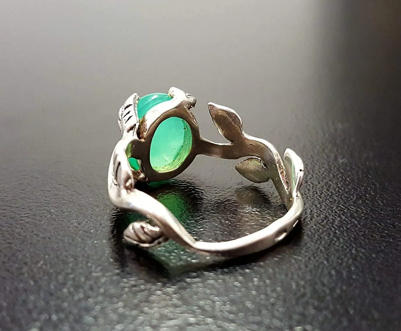 Leaf Chrysoprase Ring - Green Solitaire Ring - Vintage Leaf Ring