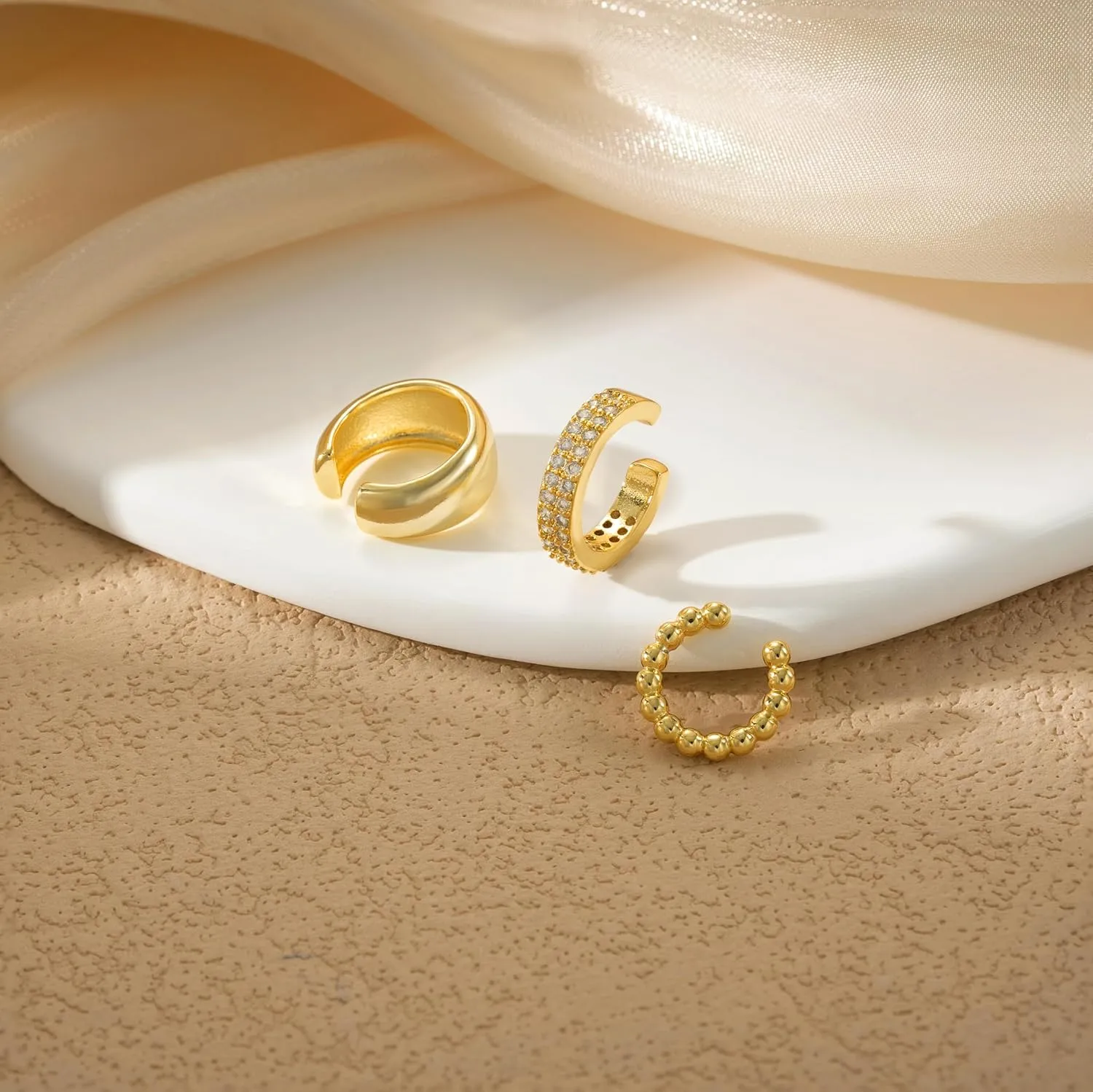 Moodear 3Pcs Chunky/Thin Ear Cuffs Non Piercing for Women - Dainty 14K Gold Plated Cuff Earring Trendy Cubic Zirconia Ear Cuff for Women Cartilage Jewelry Gift