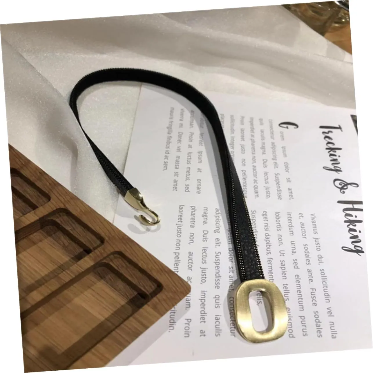 SHINEOFI Black Short Necklace Collar Choker Fashionable Clavicle Chain for Women Elegant Accessory for Parties and Banquets Ladies and Girls