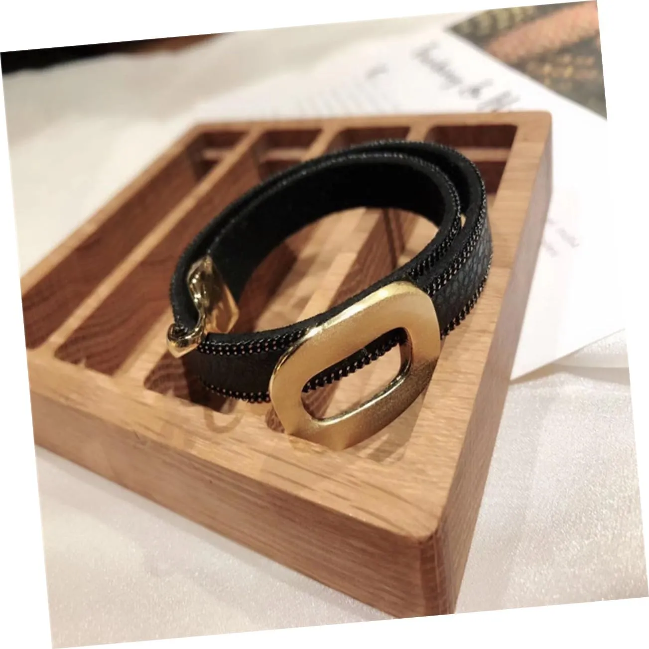 SHINEOFI Black Short Necklace Collar Choker Fashionable Clavicle Chain for Women Elegant Accessory for Parties and Banquets Ladies and Girls